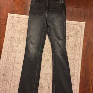 Mother Jeans HW Smokin Double Heel in Smoking Section